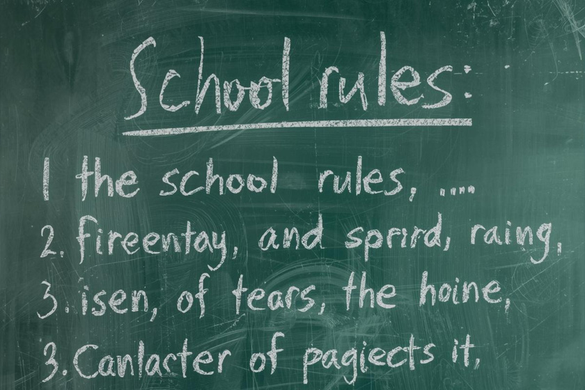 学校現場での行動基準を明確化